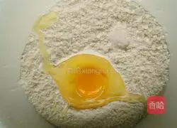 Illustration of how to make handmade noodles 1