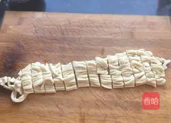 Illustration of how to make Dingding fried noodles 5