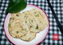 Illustration of making Indian flying pancake 15