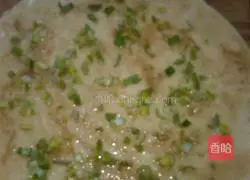 Illustration of how to make scallion pancake 5