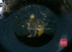 Illustration of how to make corn stuffed buns 4