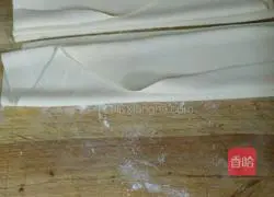 Illustration of how to make hand-rolled noodles 6