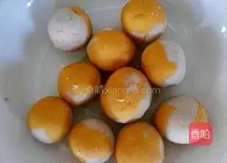 Illustration of making homemade two-color glutinous rice balls 9