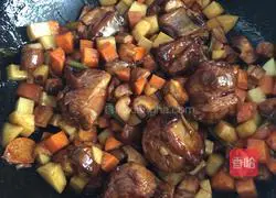 Illustration of how to make braised pork ribs with rice 5