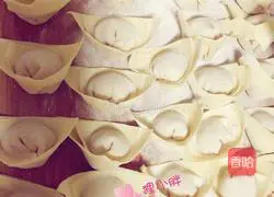 Fresh meat and shrimp wontons Illustration of how to do it 11