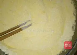 Illustration of how to make corn pancakes 1