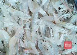 Illustration of how to make shrimp paste cake 1