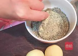 Illustration of how to make sugar-centered sesame cake 6