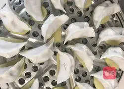 Illustration of how to make crystal dumplings 11