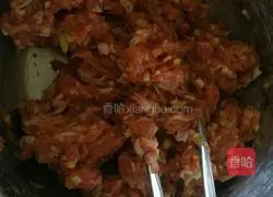  Illustration of how to make Northeastern pickled cabbage dumplings 2