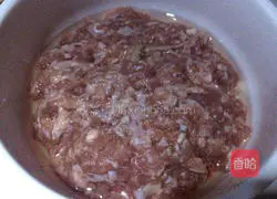 Illustration of how to make lamb stuffing pie 1