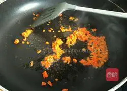 Illustration of how to make meat sauce fried rice 14