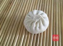 Illustration of how to make mutton buns 8