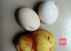 Illustration of how to make pan-fried potato pancakes 2