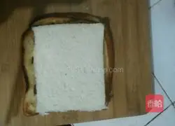 Illustration of making bacon sandwich 6