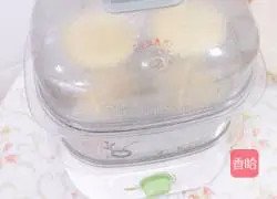 Illustration of how to make steamed buns with eggs 9