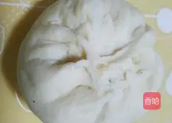Illustration of how to make cabbage carotene buns 8