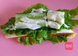 Red Sausage Cheese Sandwich Recipe Illustration 9