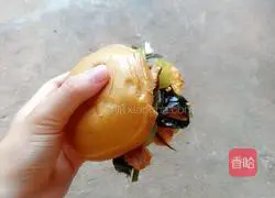 Illustration of how to eat leftover steamed buns 4