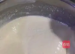 Illustration of how to make shredded pork with Beijing sauce and egg pancake 3