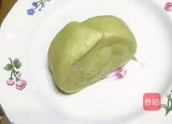 Illustration of how to make green tea steamed buns 10
