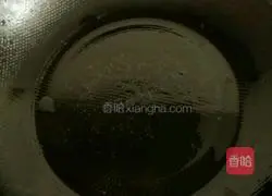 Illustration of how to make straw hat cake 10