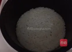 Illustration of how to make seaweed and egg fried rice 2