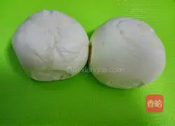 Illustration of how to make delicious fried steamed buns 1