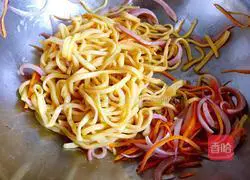 Illustration of how to make fried noodles 7