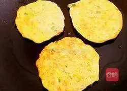 Carrot Egg Pancake Recipe Illustration 9