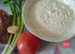 Illustration of how to make tomato and beef buns 1