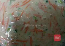 Illustration of how to make carrot and egg pancakes 8