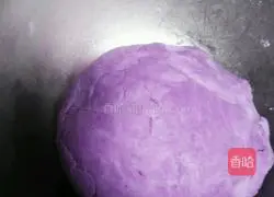Illustration of how to make glutinous rice and purple potato cakes 5