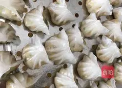 Illustration of how to make crystal dumplings 10