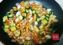 Illustration of Sanding Fried Rice 3