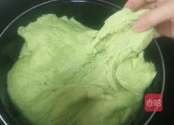 How to make steamed buns (sauerkraut, meat stuffing, spinach juice steamed buns) 6