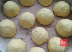 Illustration of making yellow noodles steamed buns 2