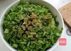 Fried eggs with chives (Illustration of the electric cake version 2