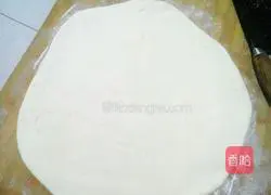 Illustration of how to make multi-layered flatbread 5