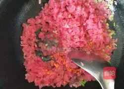 Illustration of how to make pickled cabbage buns 6