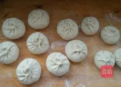 Illustration of how to make fennel and beef buns 7