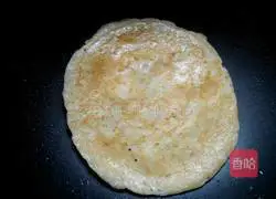 Illustration of how to make breakfast omelette 5