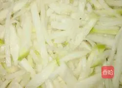 Illustration of how to make spicy pork buns 4