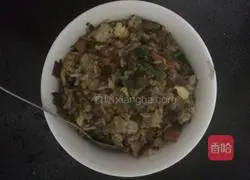 Illustration of how to make onion fried rice 9