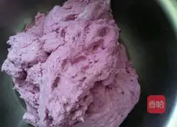 Illustration of how to make purple potato blossom steamed buns 3