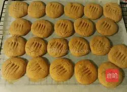 Illustration of how to make fragrant peanut cake 9