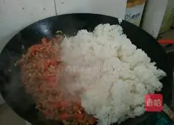 Yangzhou Fried Rice Recipe Illustration 5