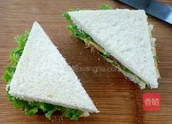 Illustration of how to make bacon cheese sandwich 8