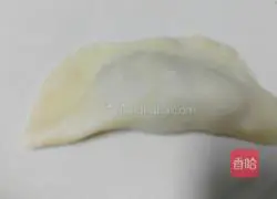 Illustration of how to make hand-pushed wontons in clear soup 10