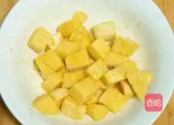 Illustration of how to make cumin-fried steamed buns 8